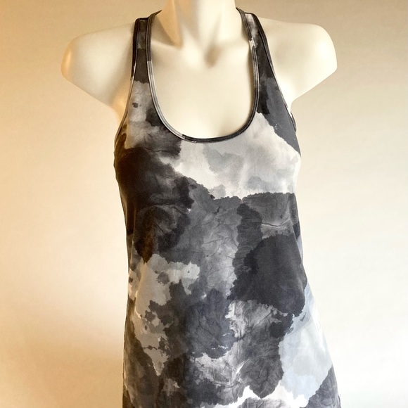 Lululemon Grey White Tank Top size 6 - Picture 2 of 10
